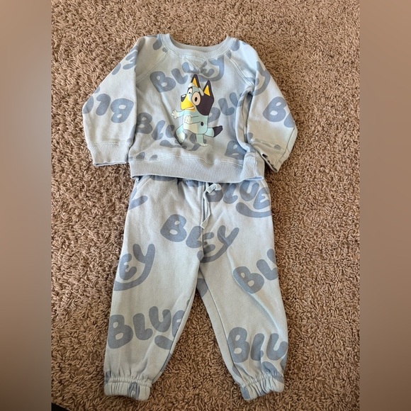 Other - Preloved Bluey Kids' Sweatshirt and Pants Set